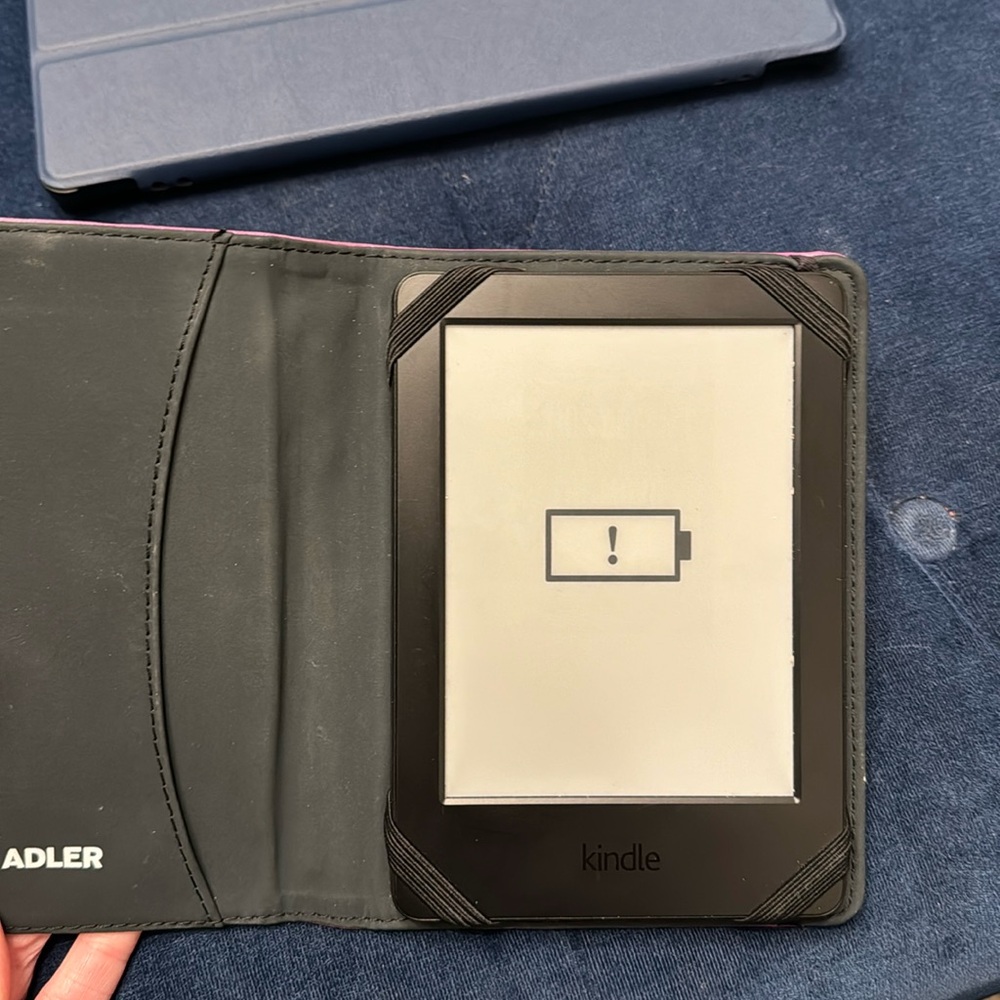 Kindle E-reader, 6" Glare-Free Touchscreen
